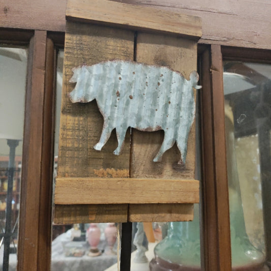 Metal Pig Hanger