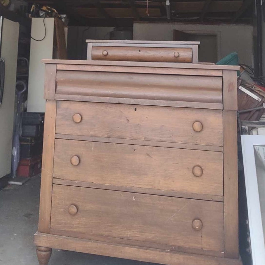 Empire Dresser