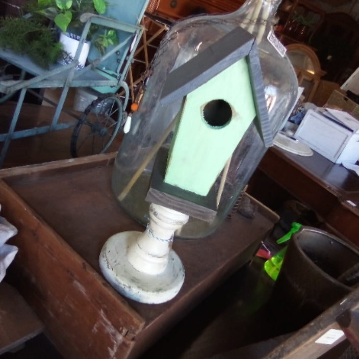 Standing Birdhouse