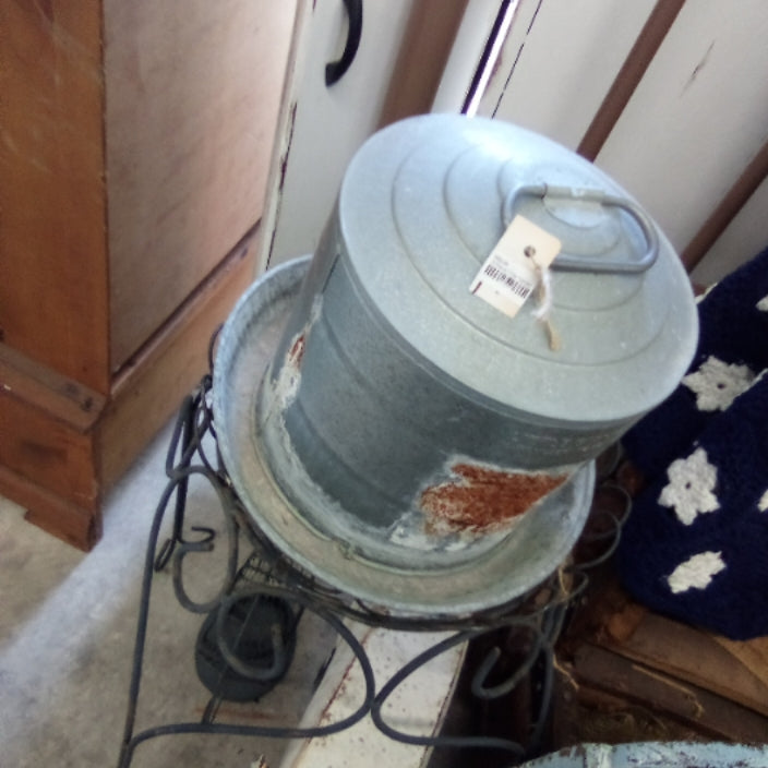 Antique Chix Feeder